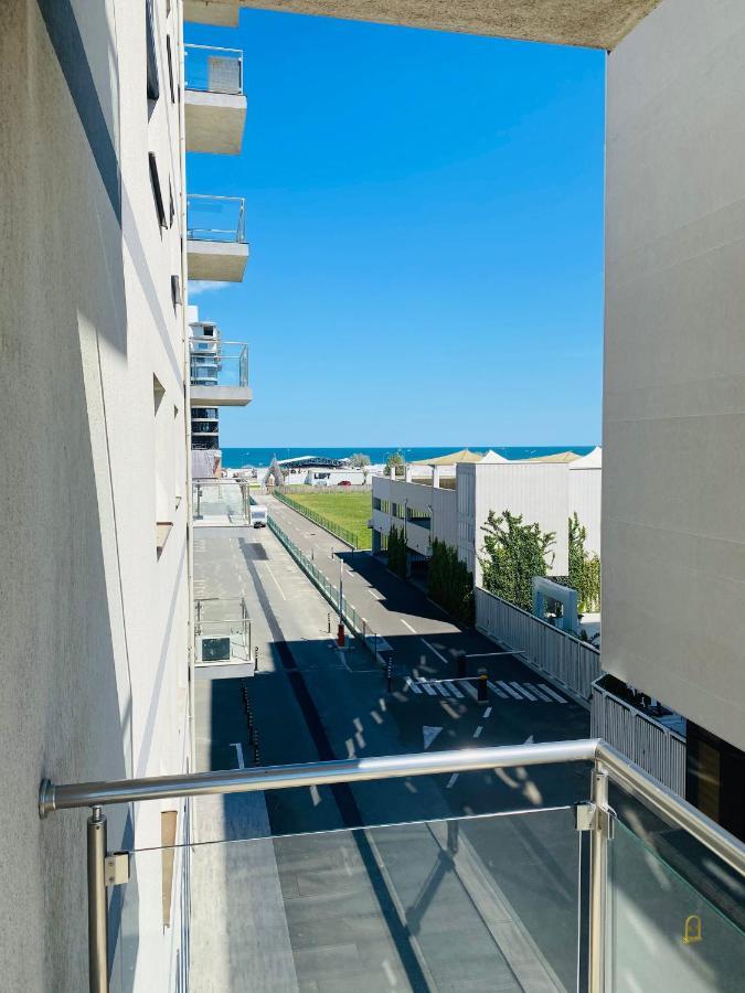 Sea Breeze Apartments Mamaia Nord De Silva Bagian luar foto