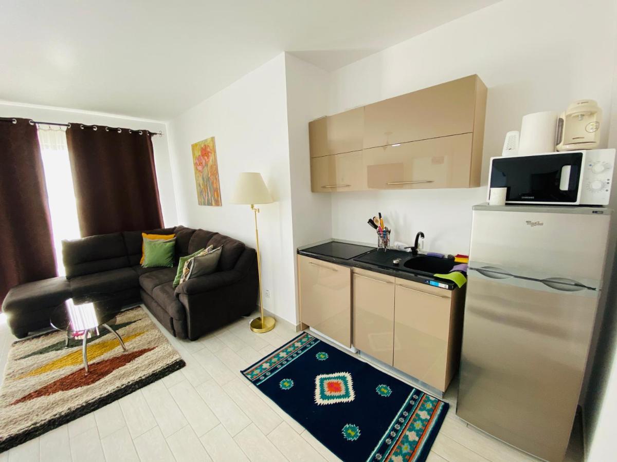 Sea Breeze Apartments Mamaia Nord De Silva Bagian luar foto