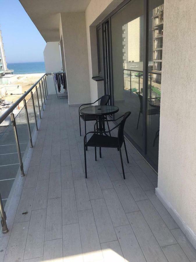 Sea Breeze Apartments Mamaia Nord De Silva Bagian luar foto